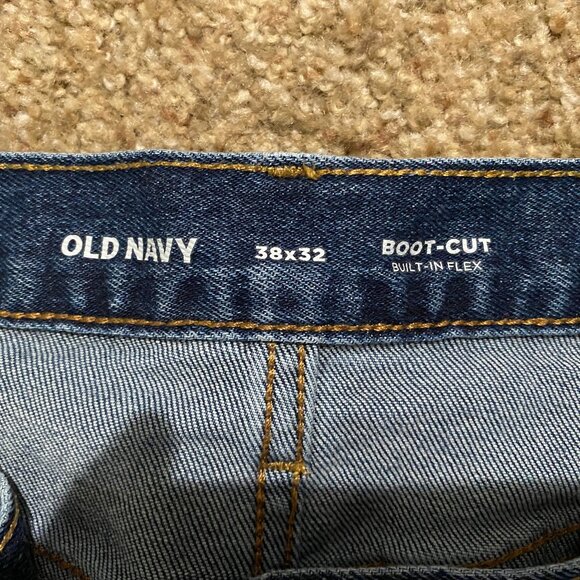 Old Navy - Mens Boot Cut Jeans - 38x32 with Stretch - Picture 2 of 9